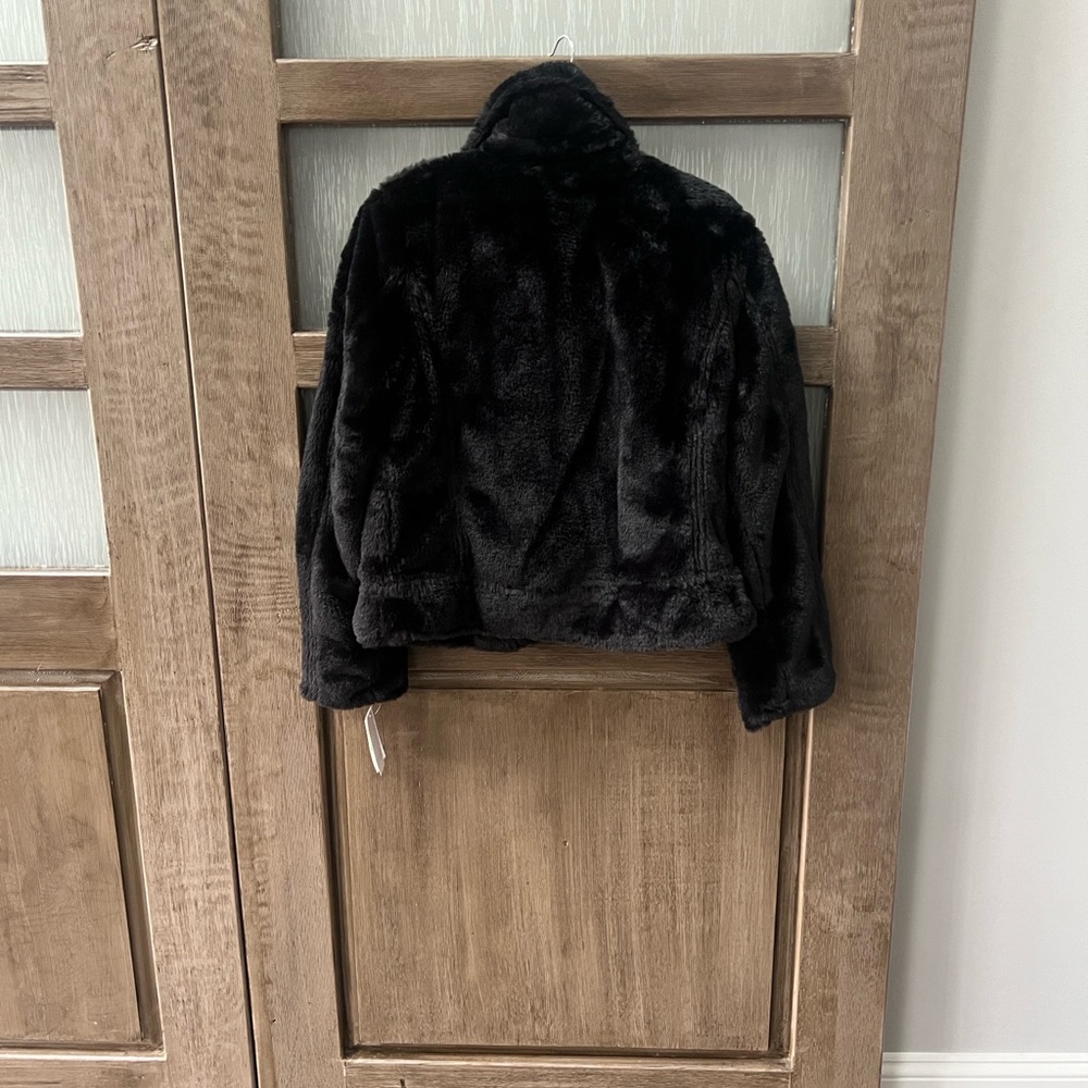 🌟🌟🌟LUCKY BRAND🌟🌟🌟
Black Faux Fur Women’s Jacket - Picture 5 of 9